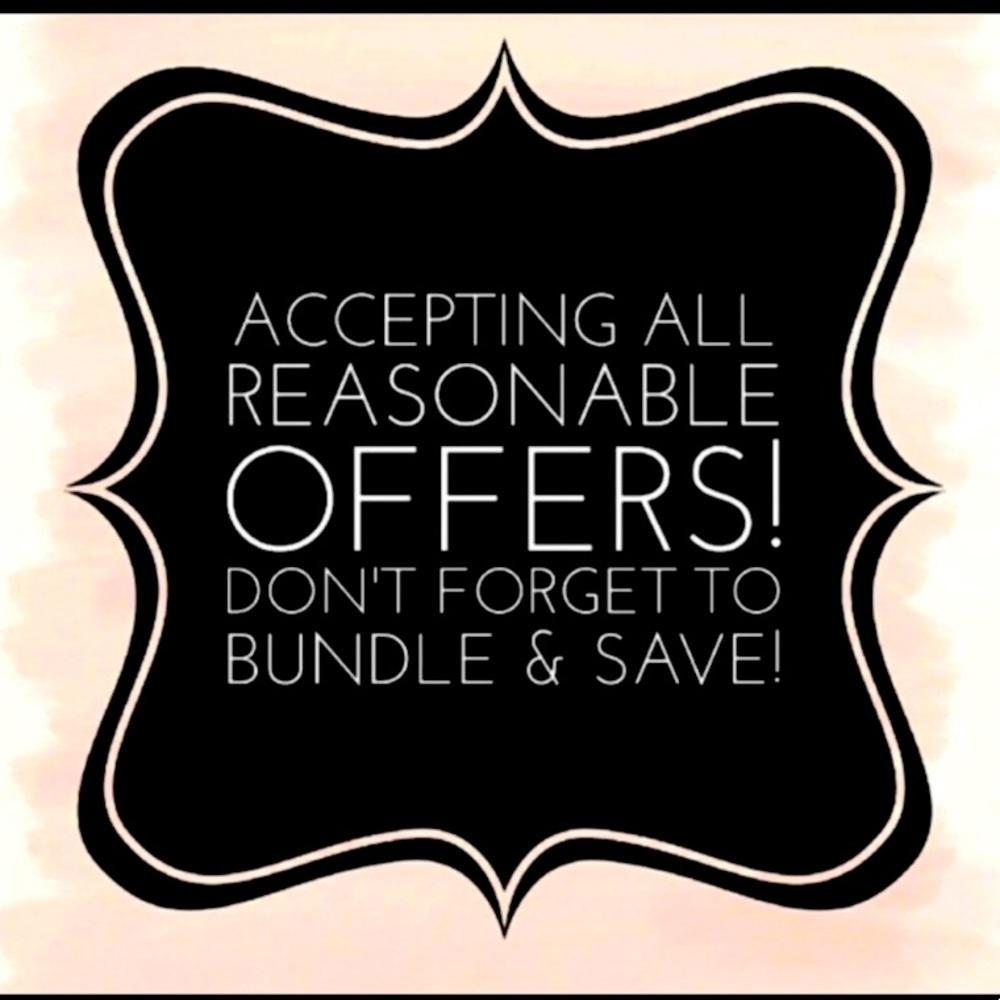 If you like anything in my closet, make me Accepting 💃🏽I ALL* 💃🏽offers